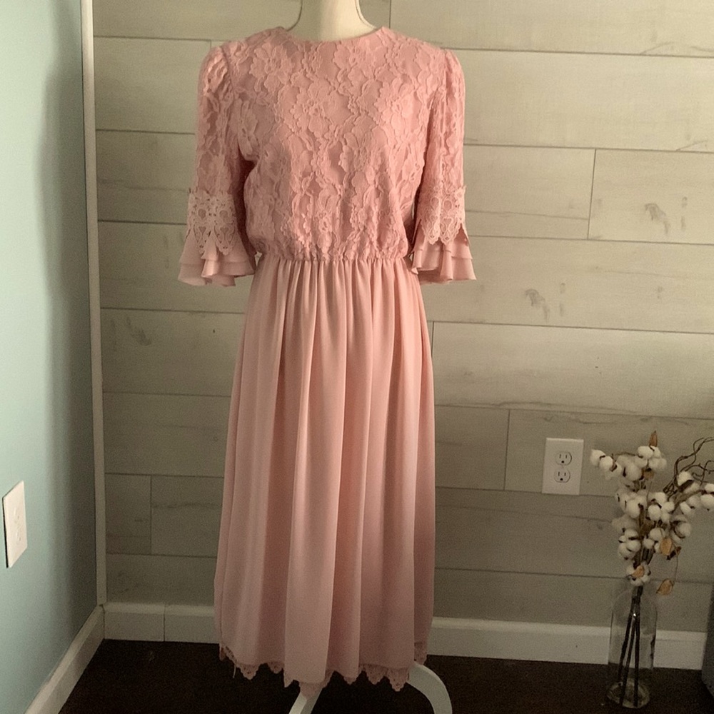 Timeless dusty pink floral/sheer lace dress size 10